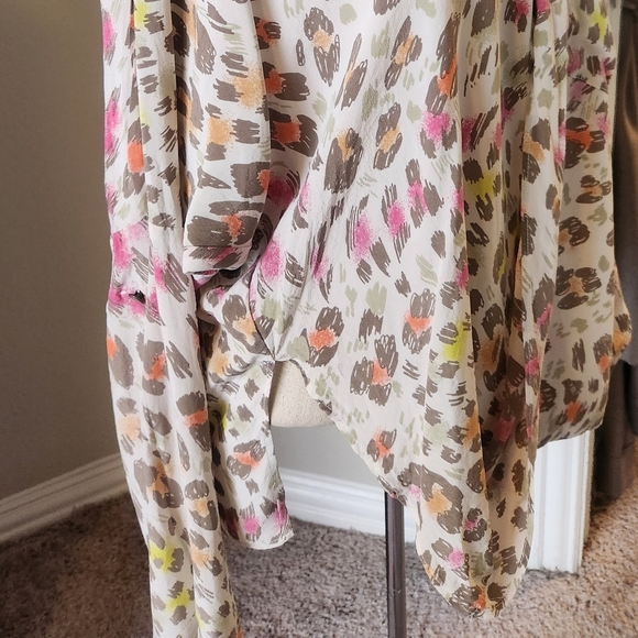 Charlie Jade Silk Blouse ๐ - Picture 9 of 12